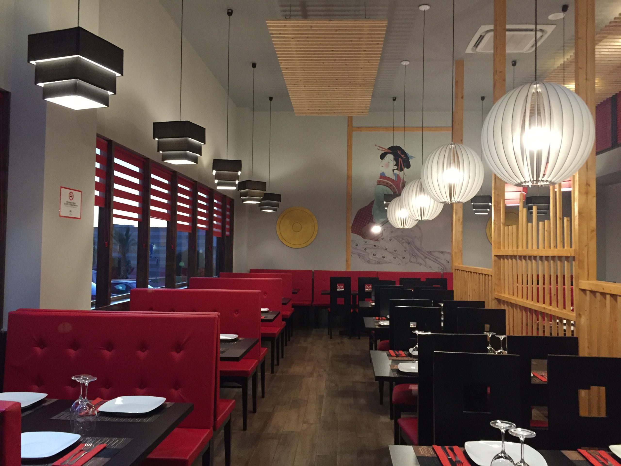 Foto instalaciones de Café Komo en Motril (Granada)